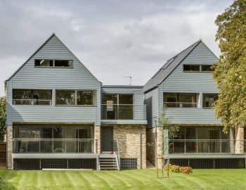 Haus, Häuser, Referenz, JamesHardie, Hardie, HardiePlank, Testimonial, Hausreferenz, Einfamilienhaus, Stülpschalung, horizontal, Haustyp, Zuhause, Fassade, Fassaden, Fassadenbekleidung, Faserzement, Bekleidung, Abendgrau, blau,